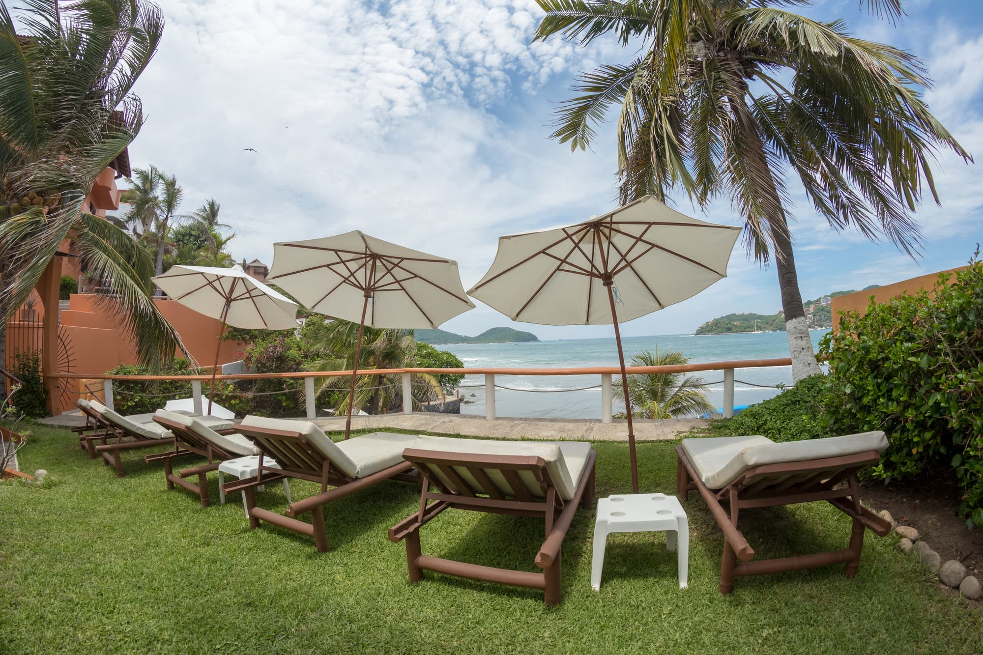 Villas Miramar, Terrace