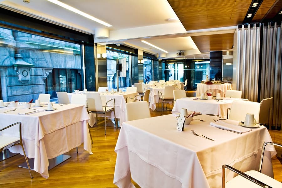 Inffinit, Restaurant