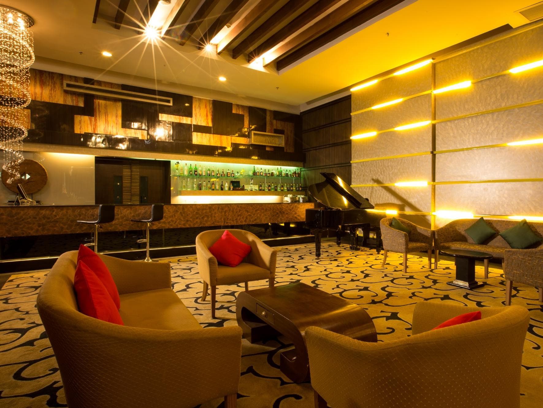 Furama Chiang Mai, Bar