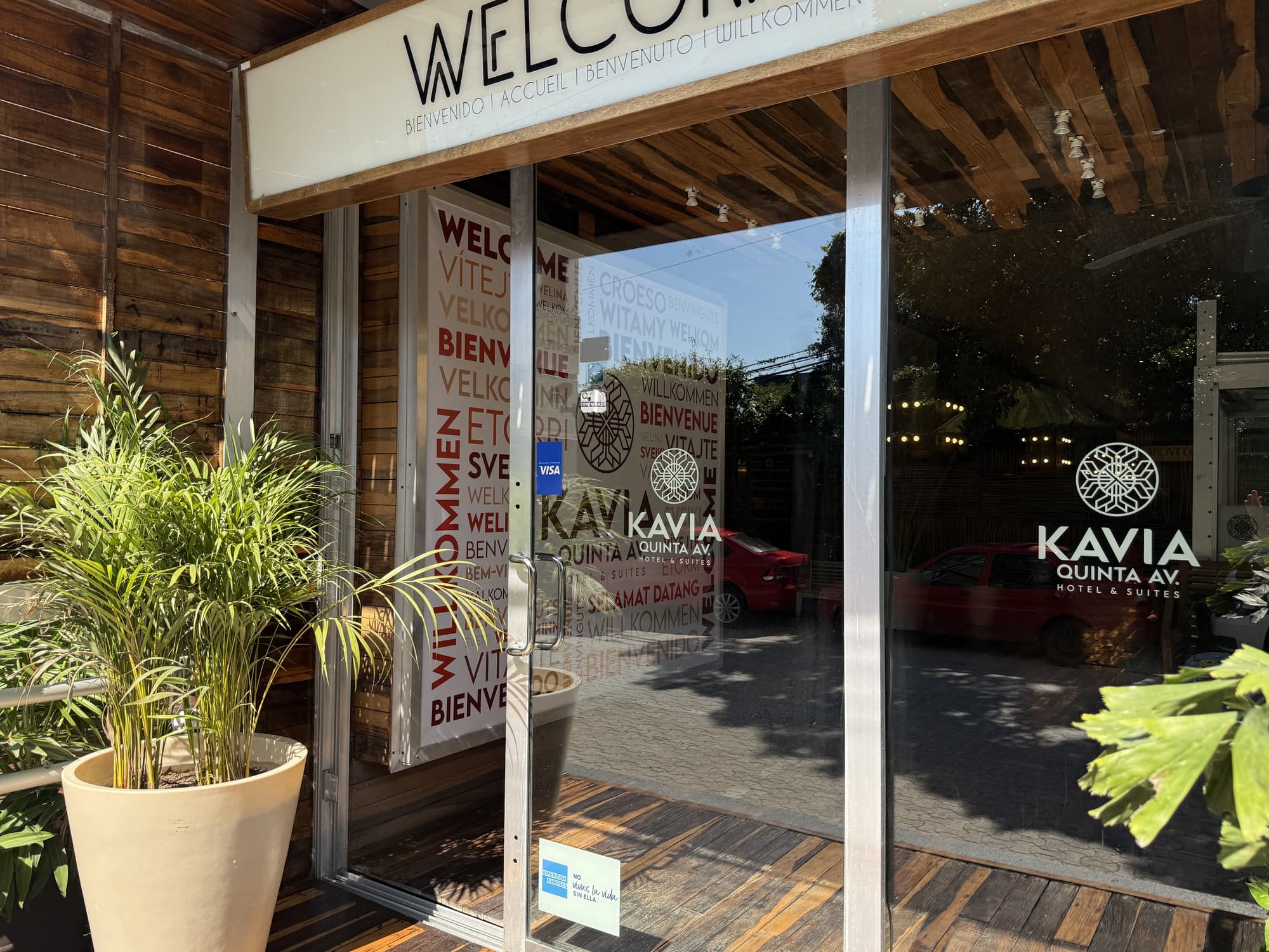 Hotel Kavia 5th Avenida, General view