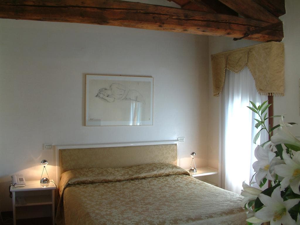 Villa Braida, Room