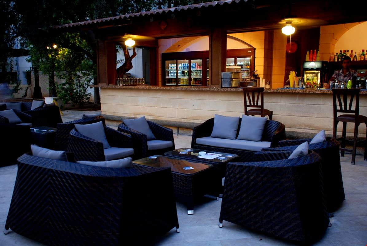 Pia Bella Hotel, Bar