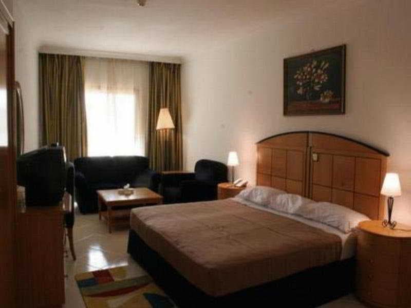 Dolphin hotel Apartments Dubai, Room