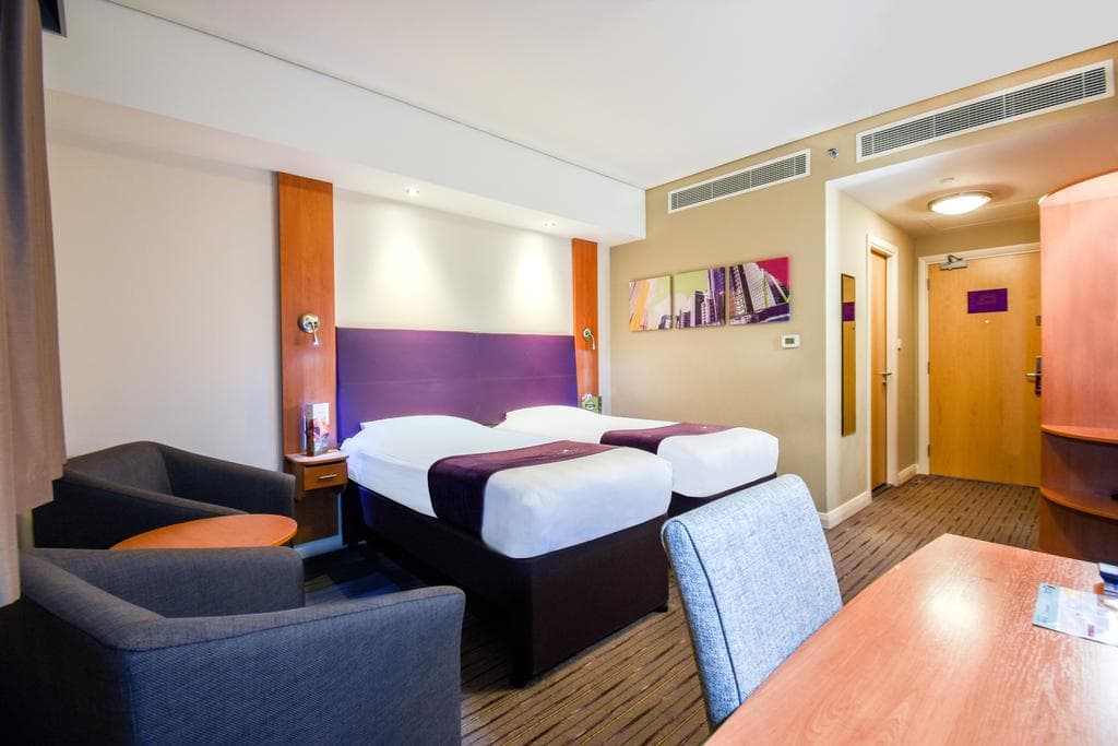 Premier Inn Dubai Investments Park, Room