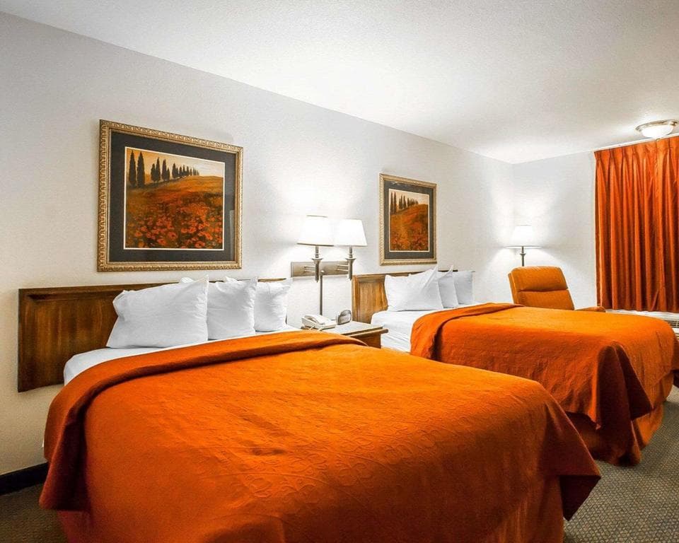 Quality Inn & Suites North, General view