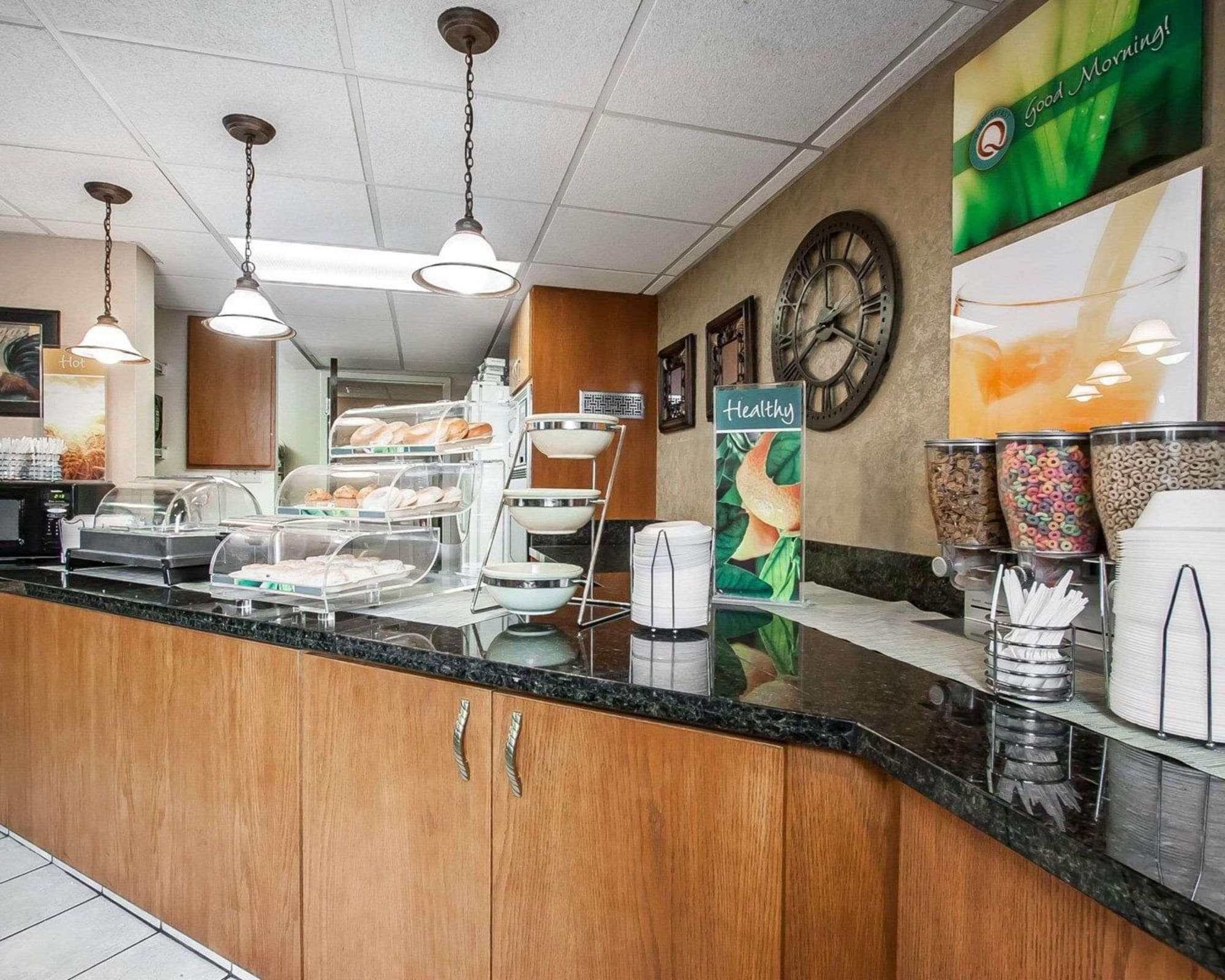 Quality Inn & Suites North, Restaurant