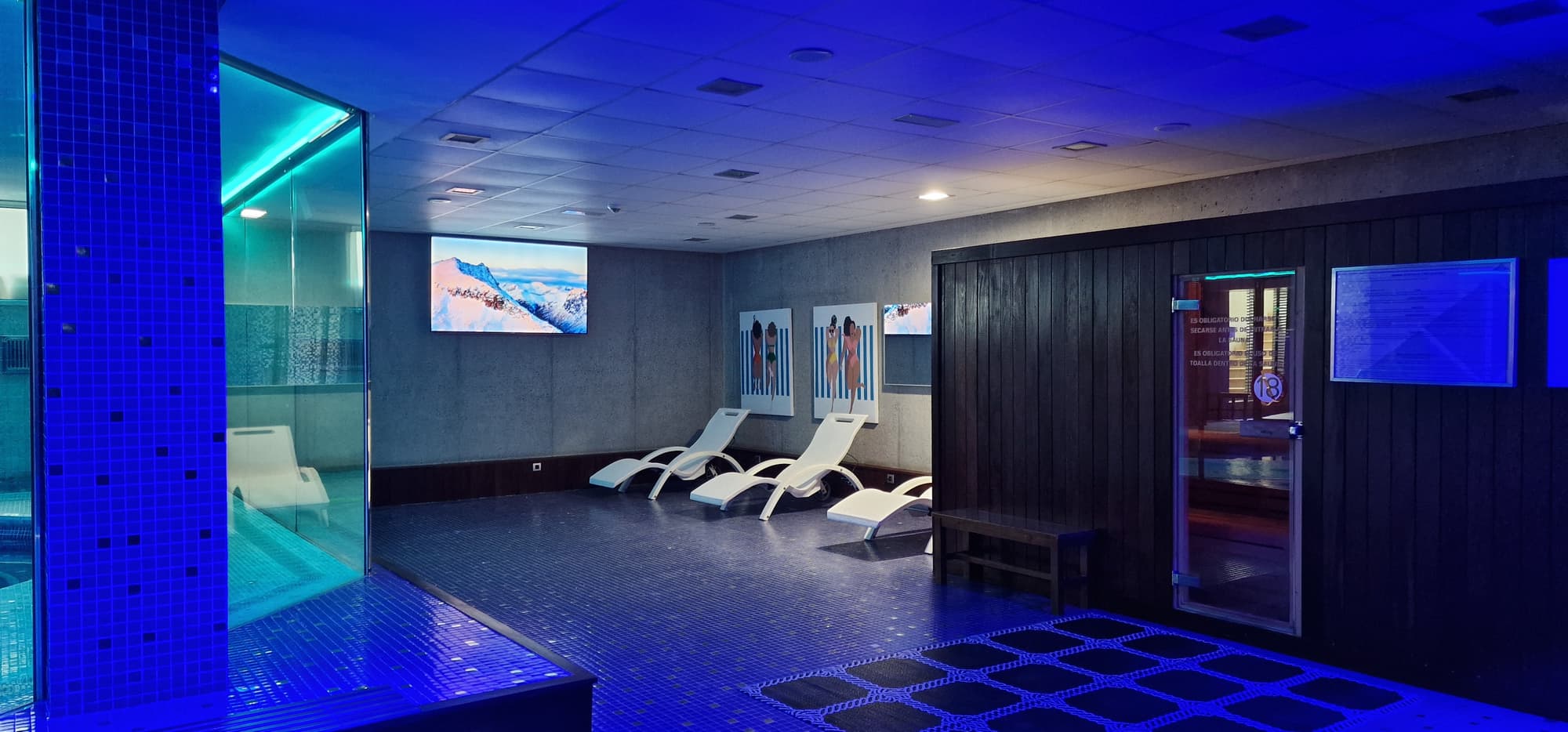 Maritimo Ris Apartamentos, Sports and Entertainment