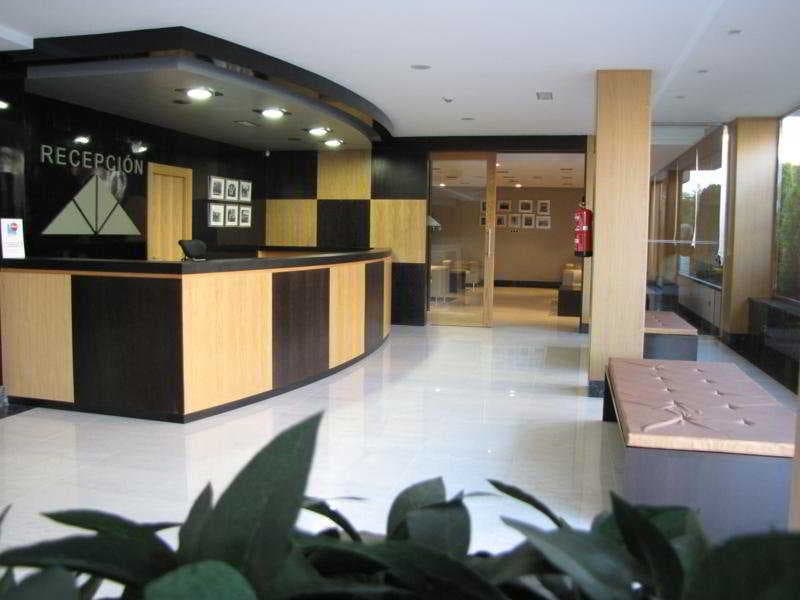 Maritimo Ris Apartamentos, Lobby