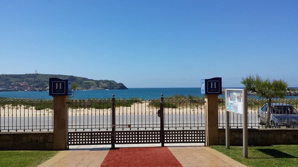 Maritimo Ris Apartamentos, Beach