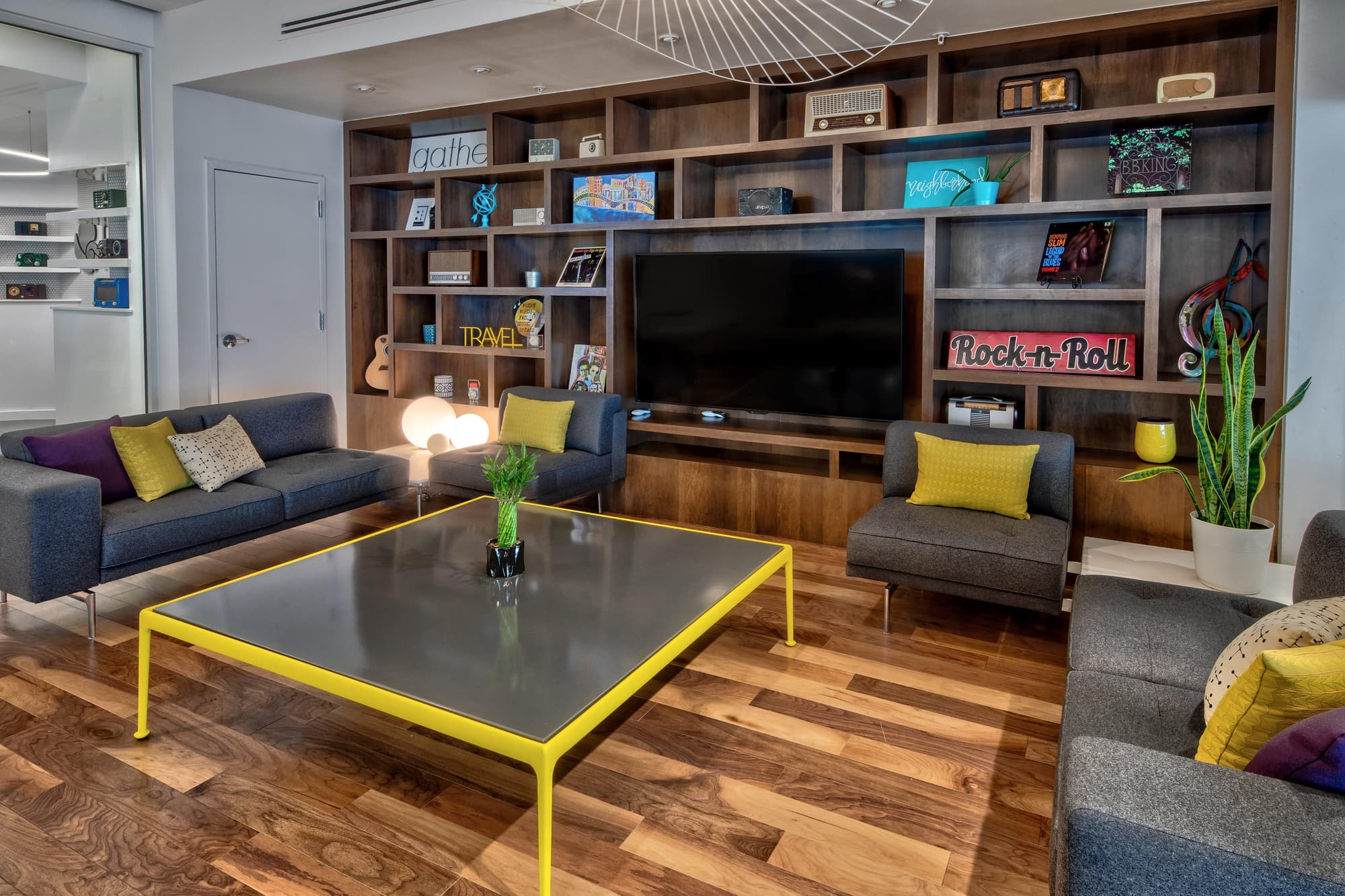 Hotel Indigo Memphis Downtown, an IHG Hotel, General view