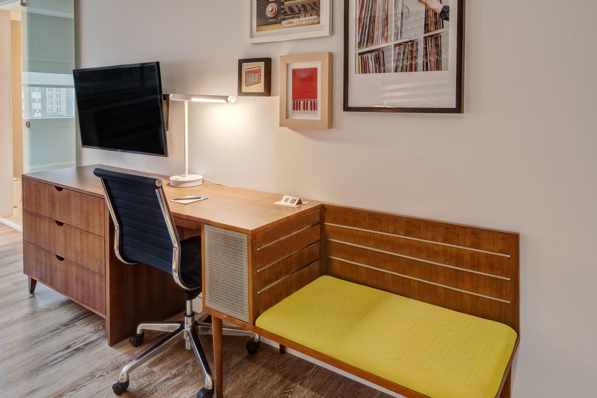 Hotel Indigo Memphis Downtown, an IHG Hotel, Room