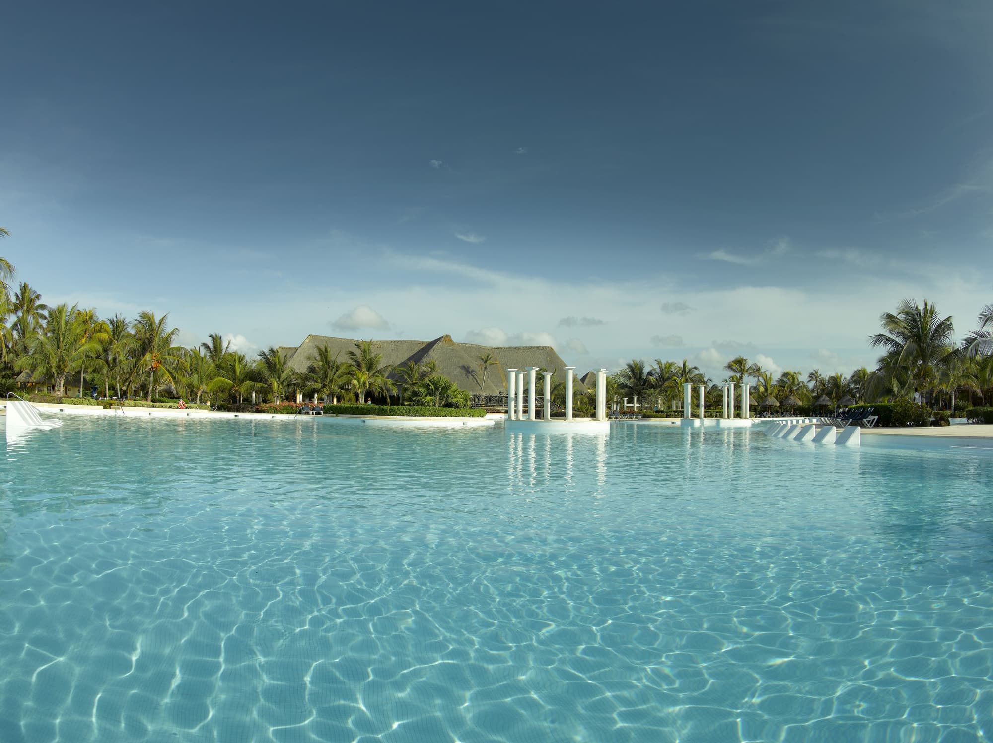 Grand Palladium Kantenah Resort & Spa, Pool