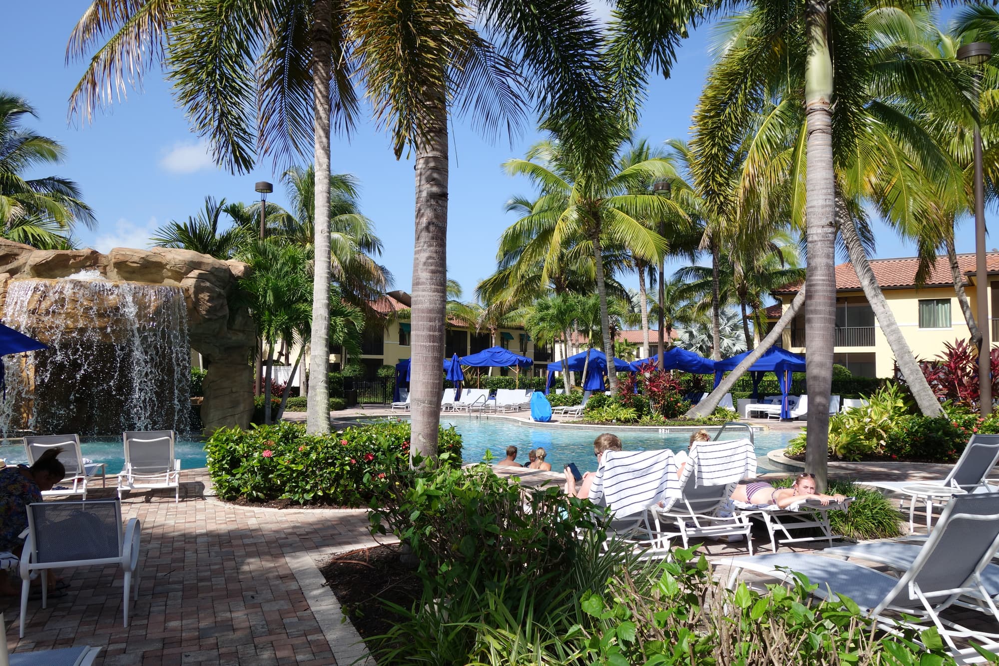 Naples Bay Resort & Marina, Pool