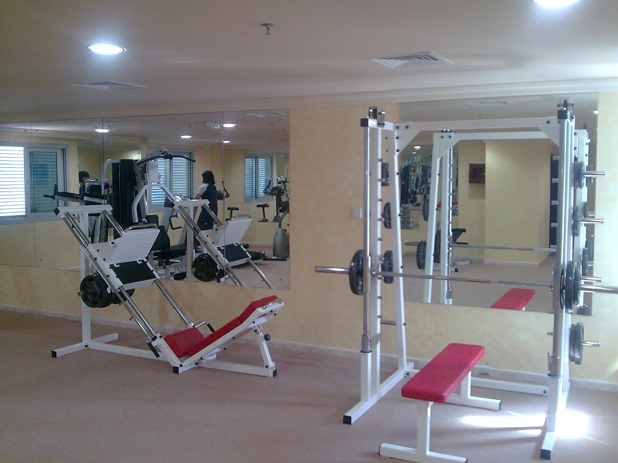 Al Bustan Hotel, Sports and Entertainment