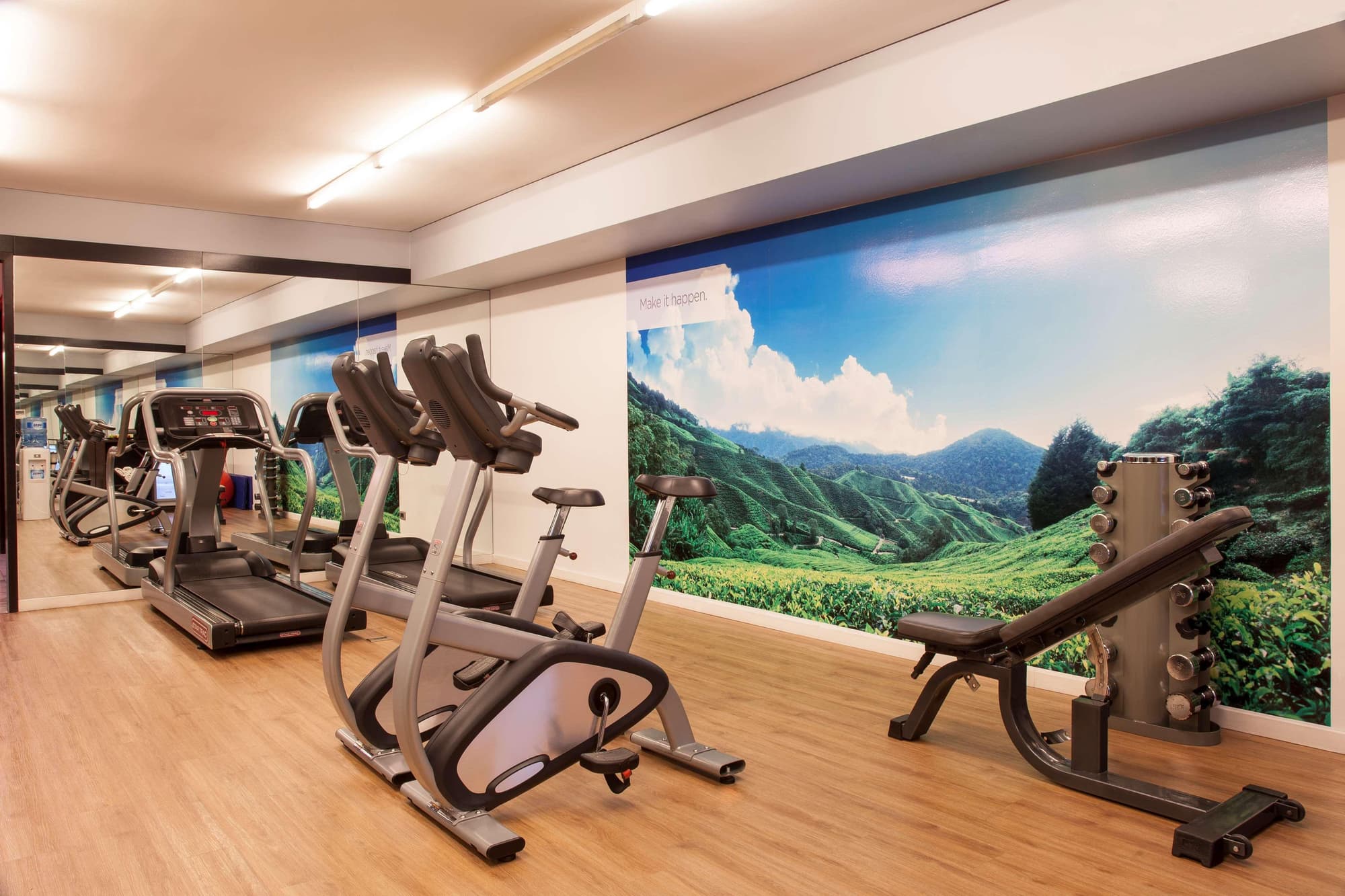 NH Buenos Aires Tango, Sports and Entertainment