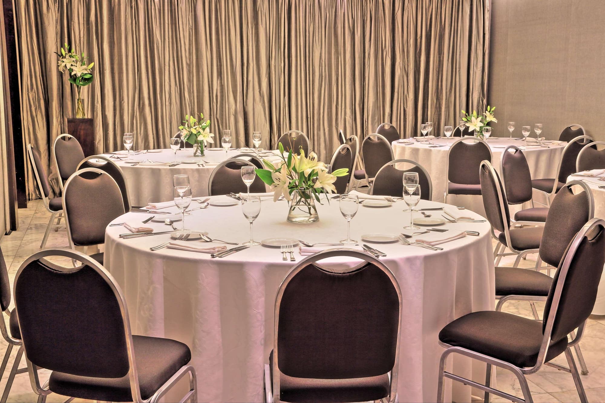 NH Buenos Aires Tango, Conferences