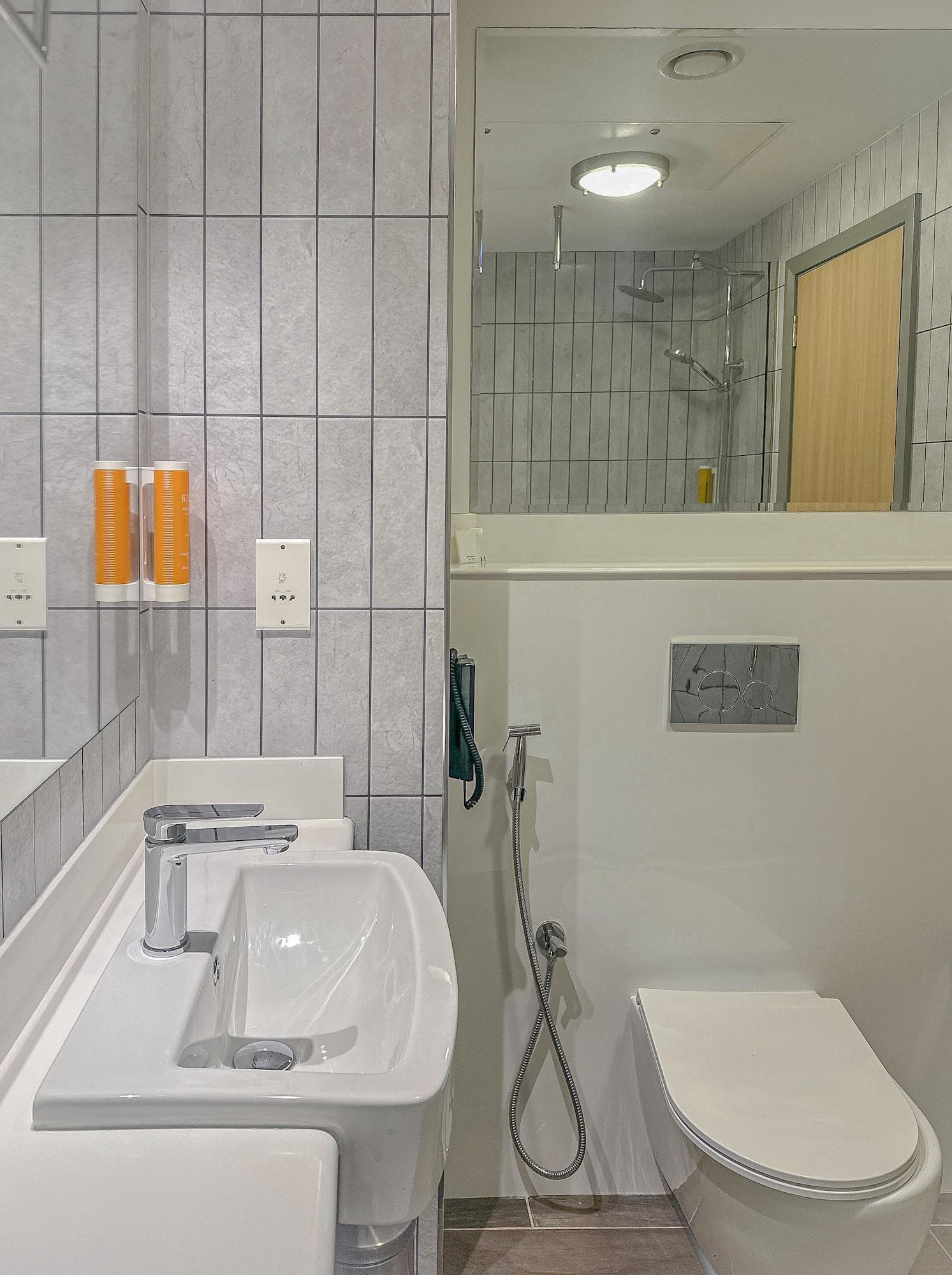 Premier Inn International Airport, Room