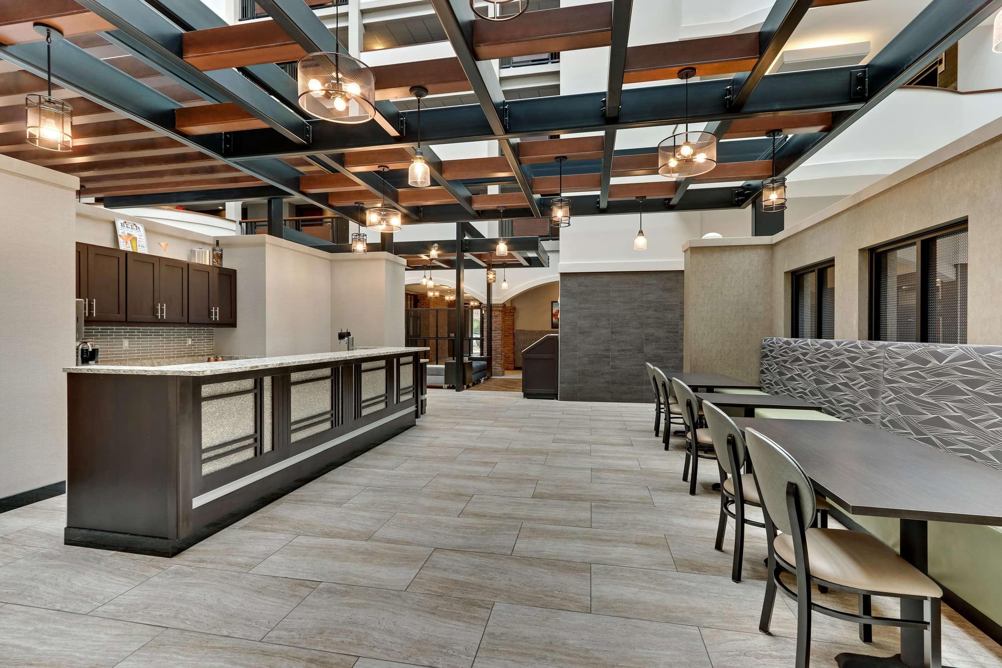 Drury Plaza Hotel St. Paul Downtown, Restaurant