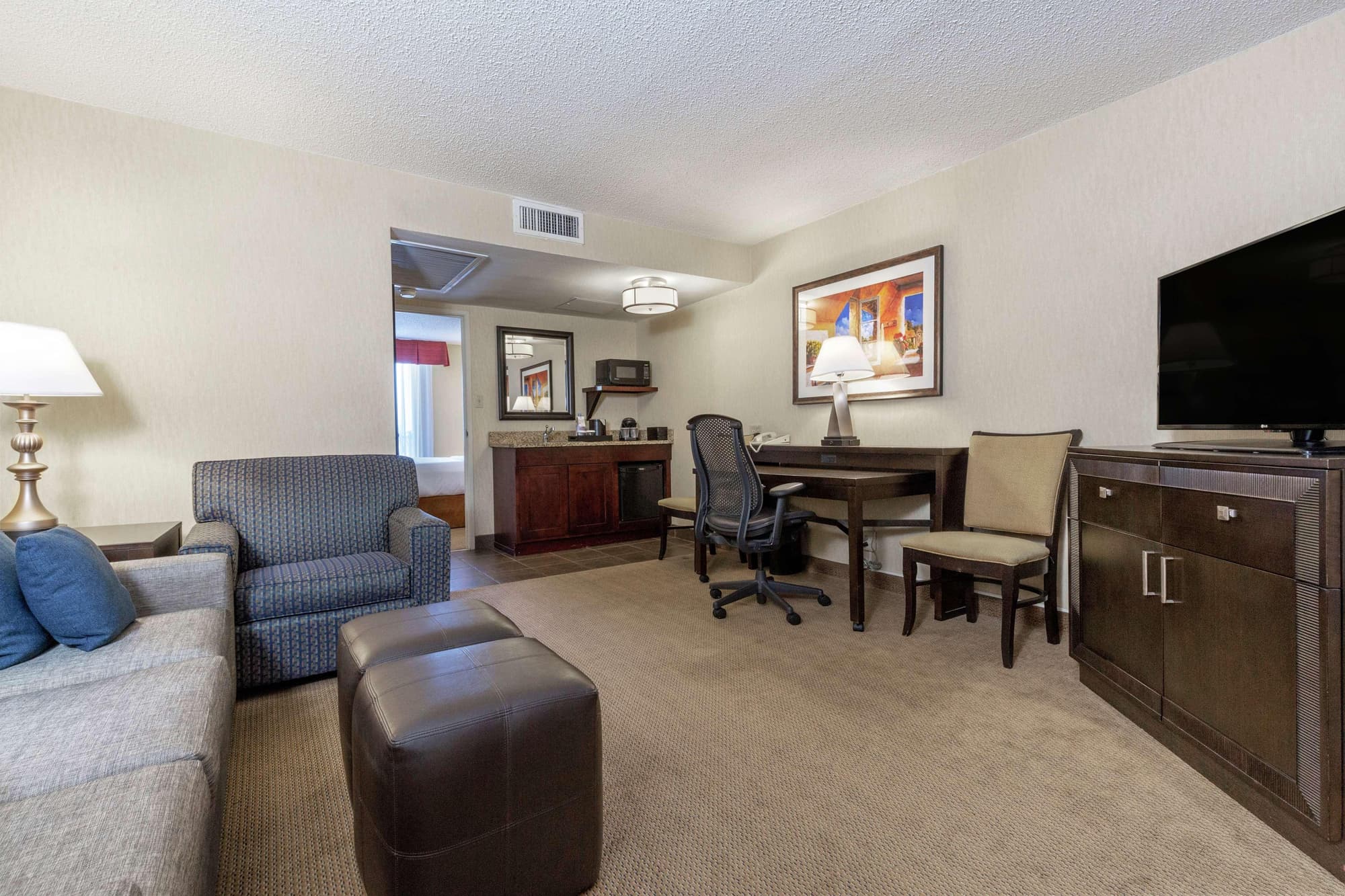 Embassy Suites by Hilton Kansas City Plaza, Room