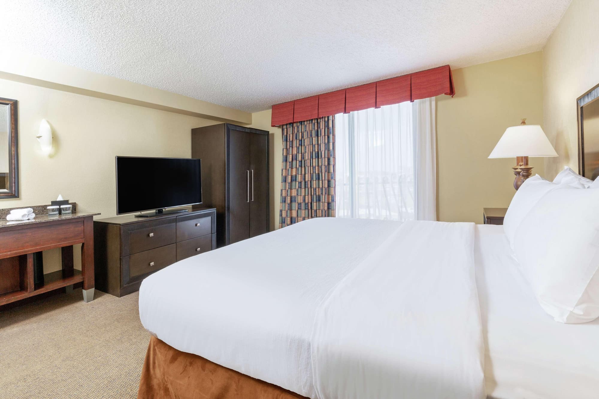 Embassy Suites by Hilton Kansas City Plaza, Room