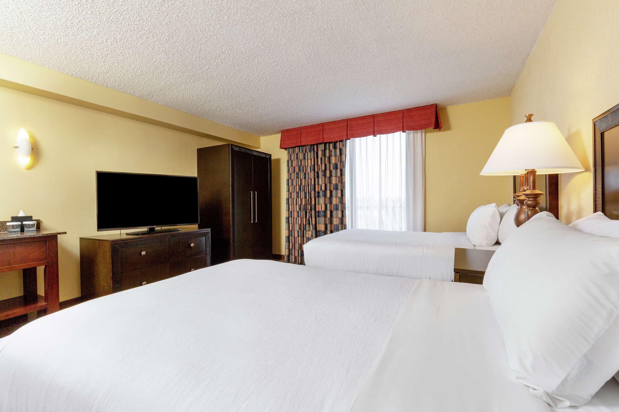 Embassy Suites by Hilton Kansas City Plaza, Room