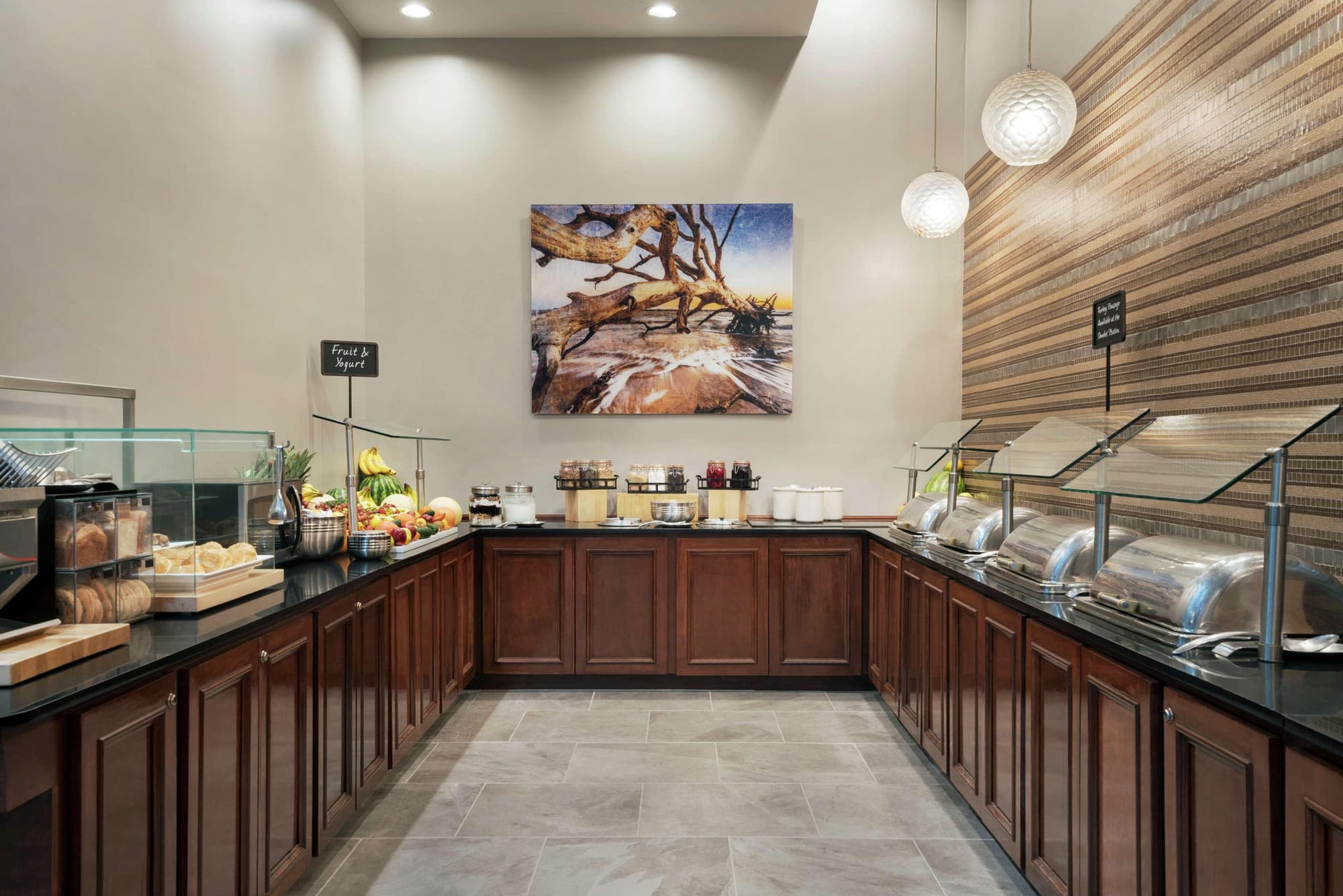 Embassy Suites Brunswick , Restaurant