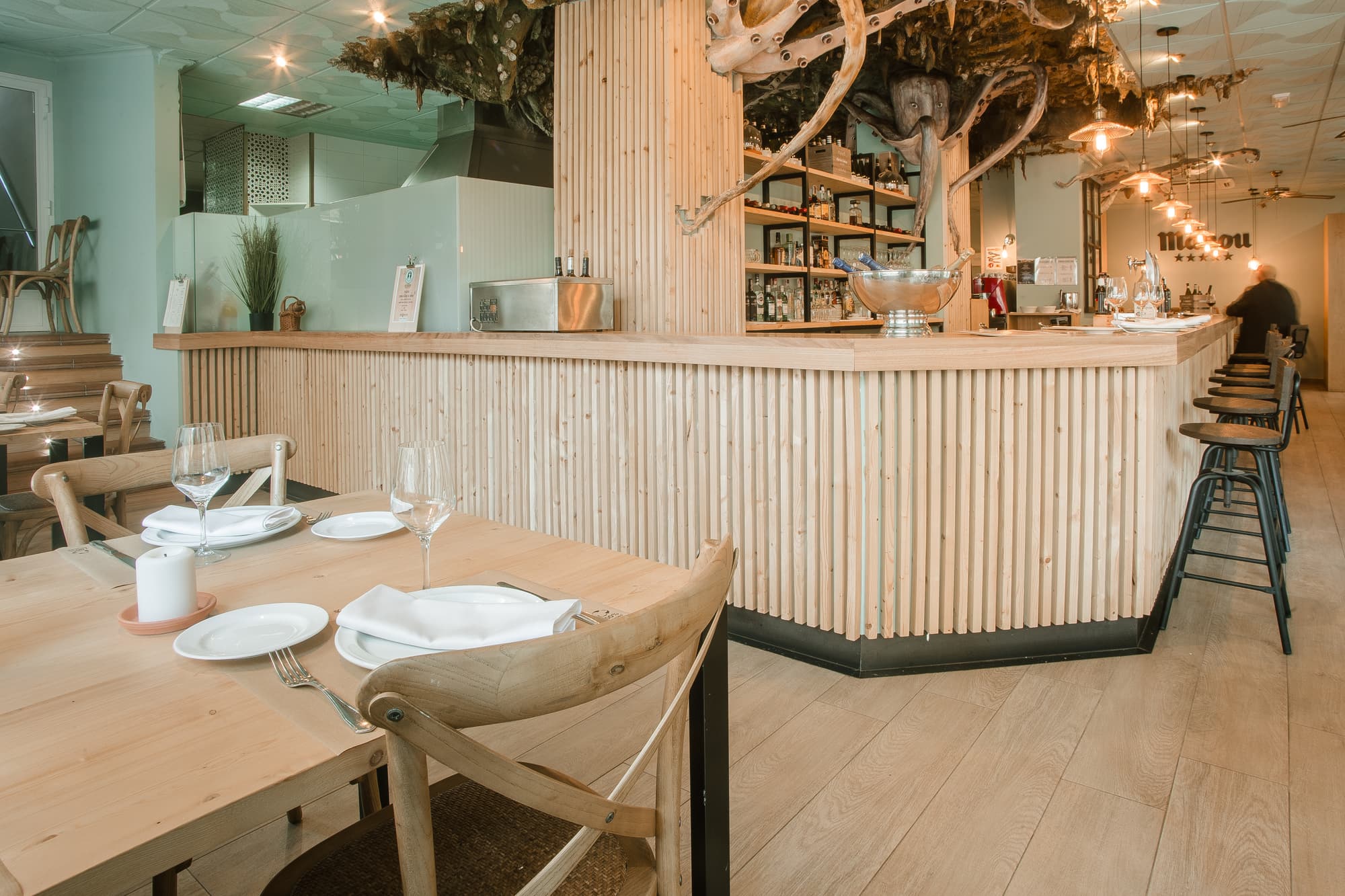 Bahia de Vigo, Restaurant