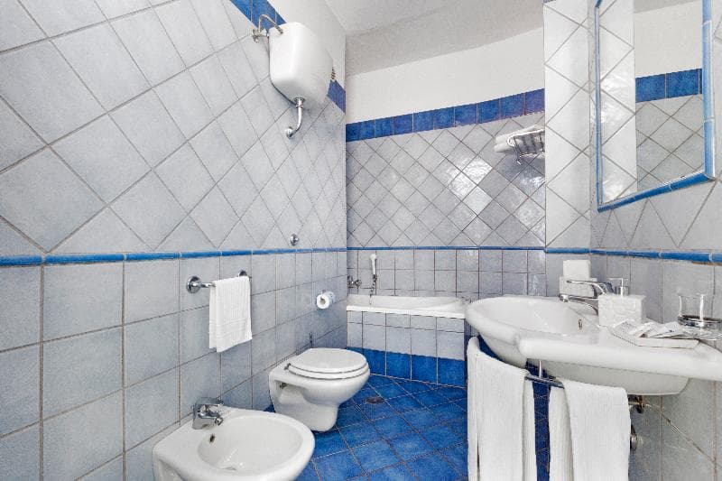 Panorama Palace, Room