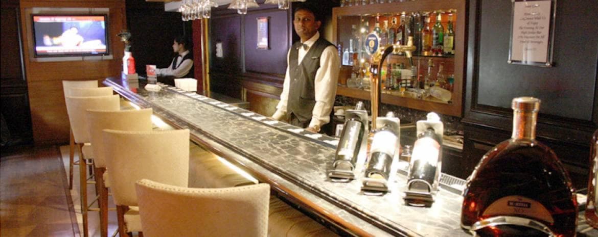 Bawa International, Restaurant