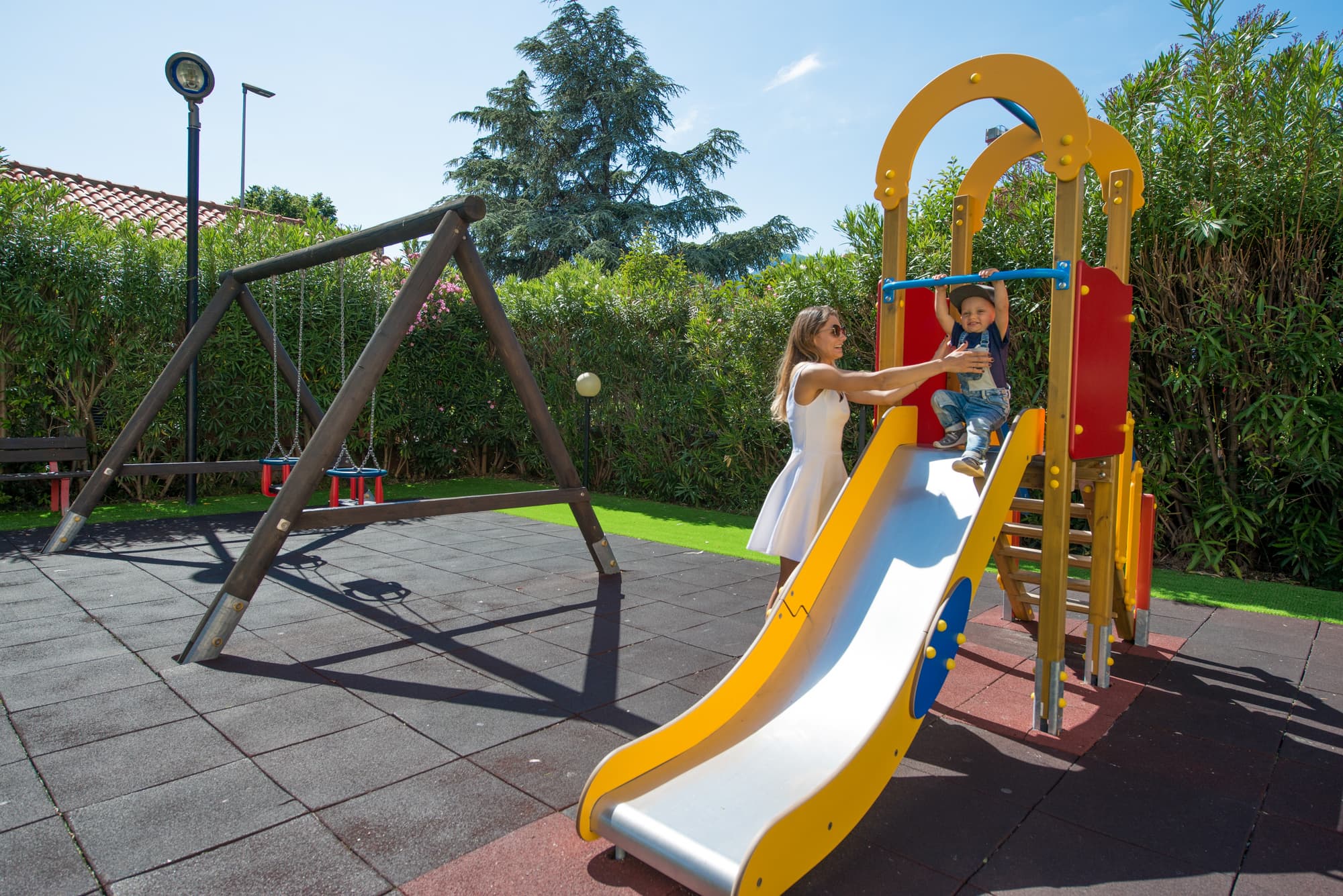 Hotel Loano 2 Village, Sports and Entertainment