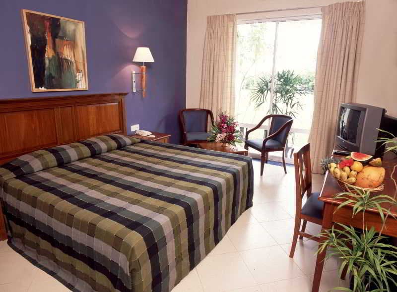 Hibiscus Beach Hotel Kalutara, Room
