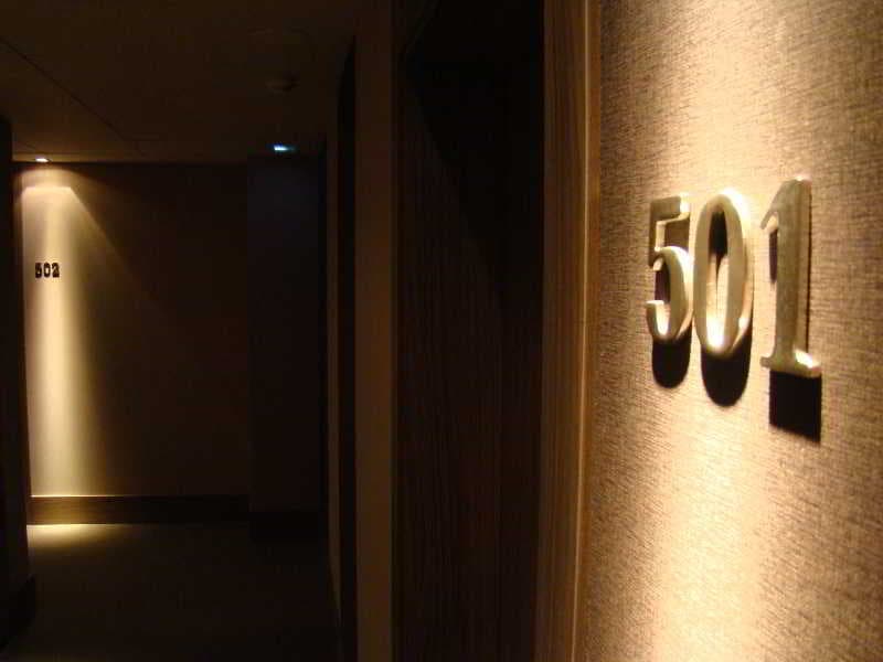 Aroi Ponferrada, Room