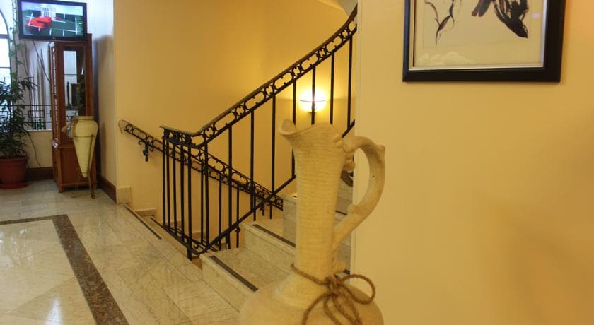 Grand Hotel Europe, Lobby