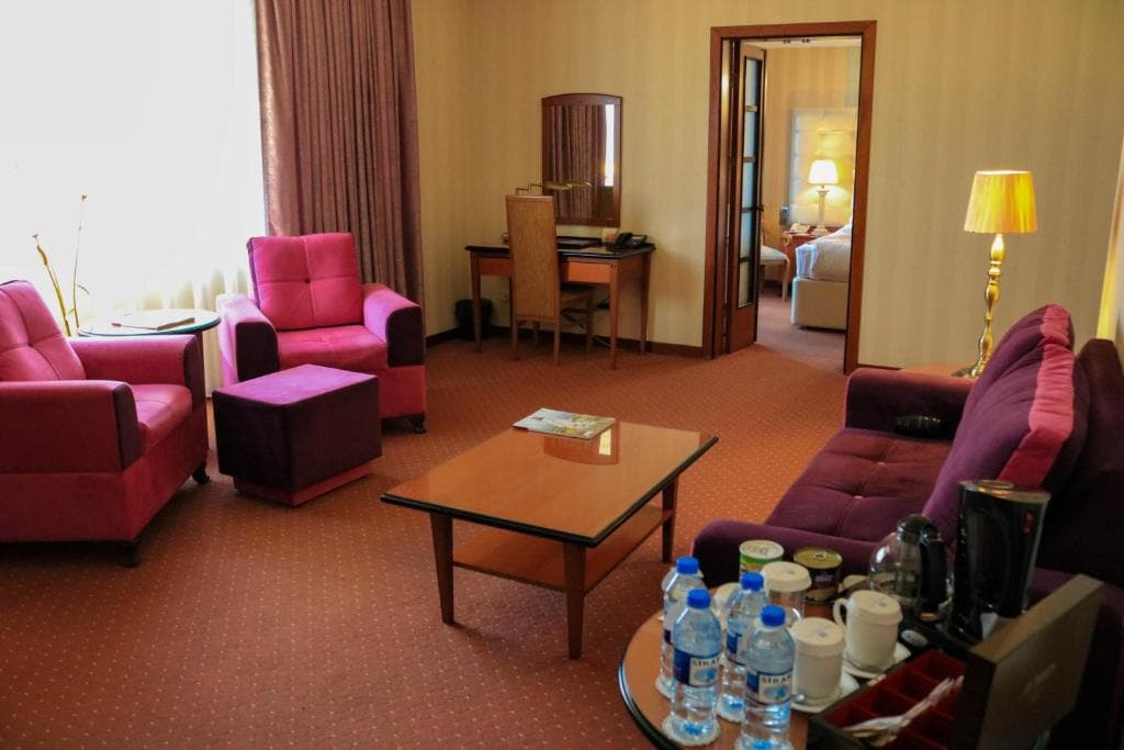 Grand Hotel Europe, Room