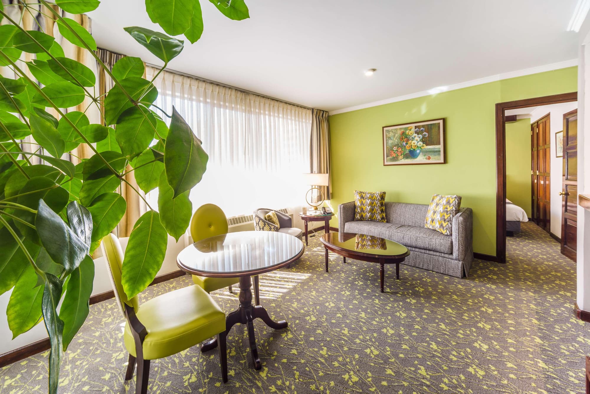 Ritz Apart Hotel, Room