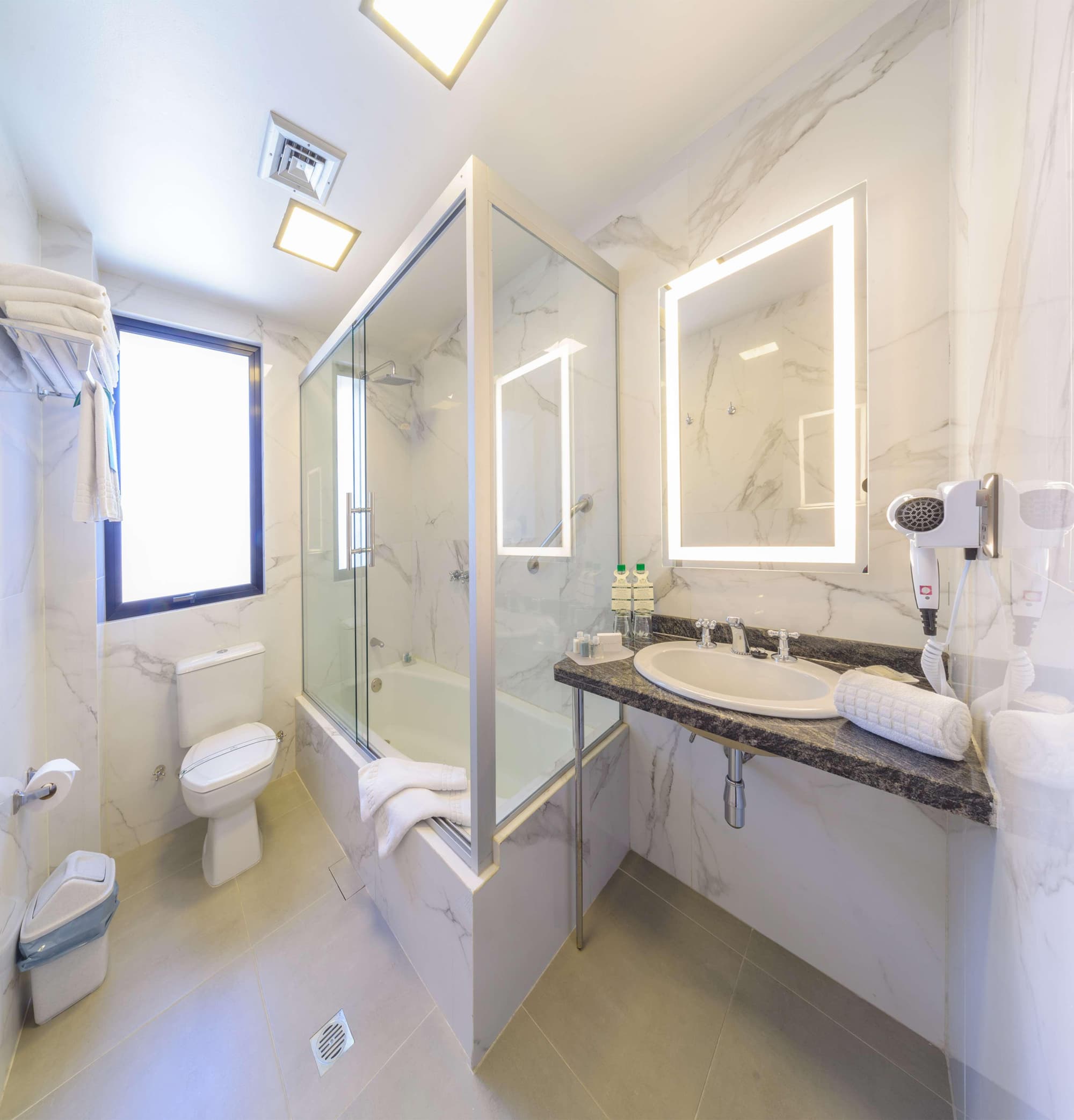 Ritz Apart Hotel, Room