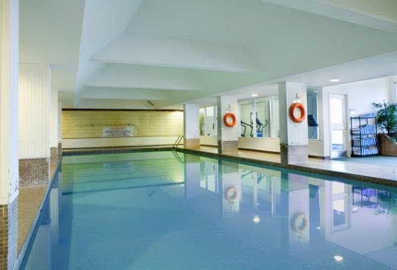 Sandman Hotel Lethbridge, Pool