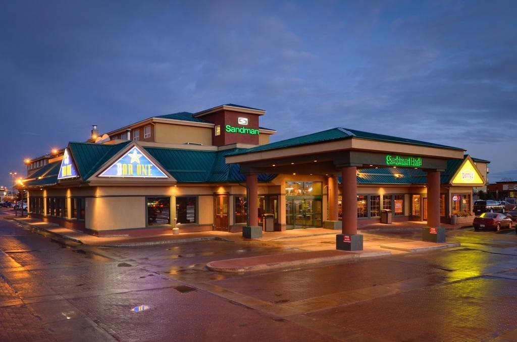 Sandman Hotel Grande Prairie, General view