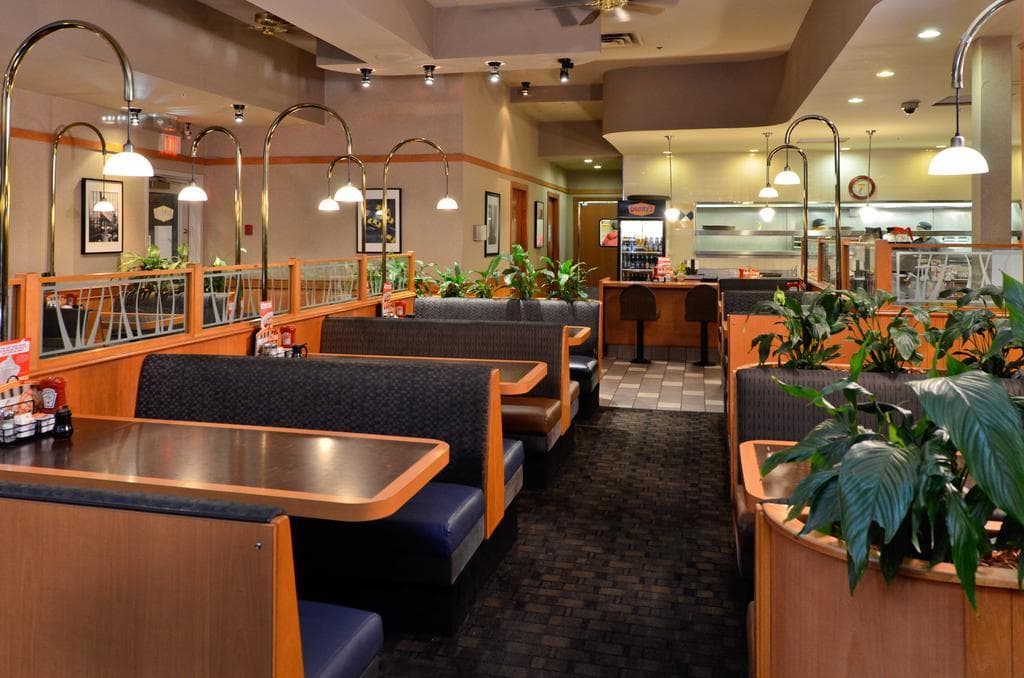 Sandman Hotel Grande Prairie, General view