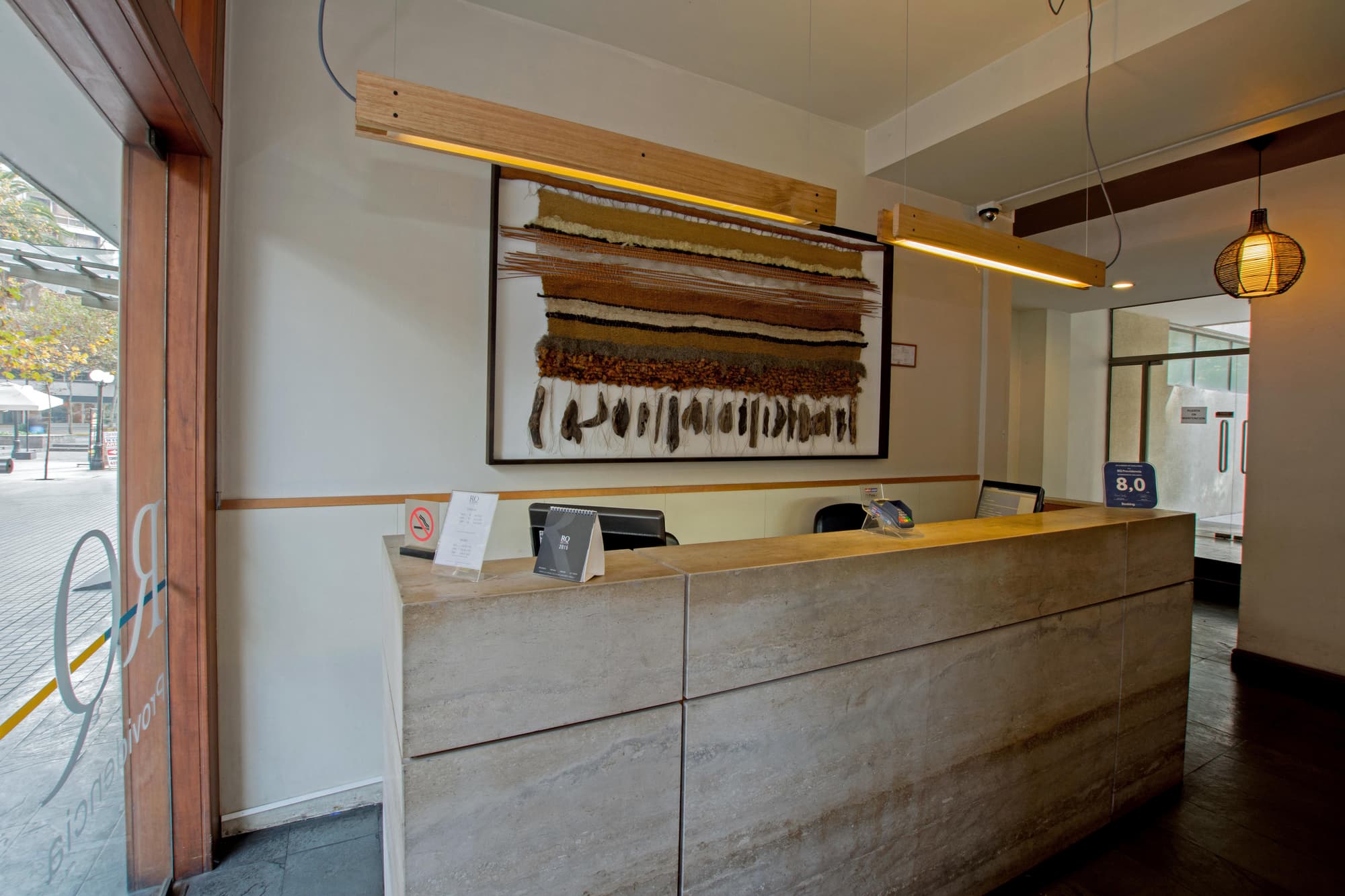 RQ Providencia, Lobby