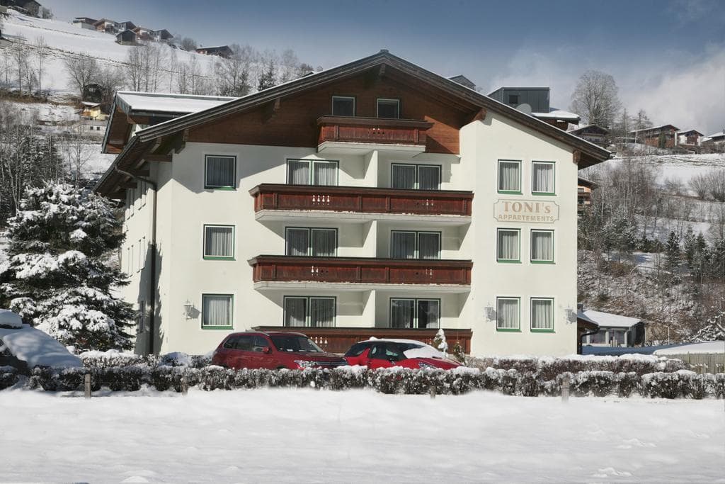 Hotel Toni, General view