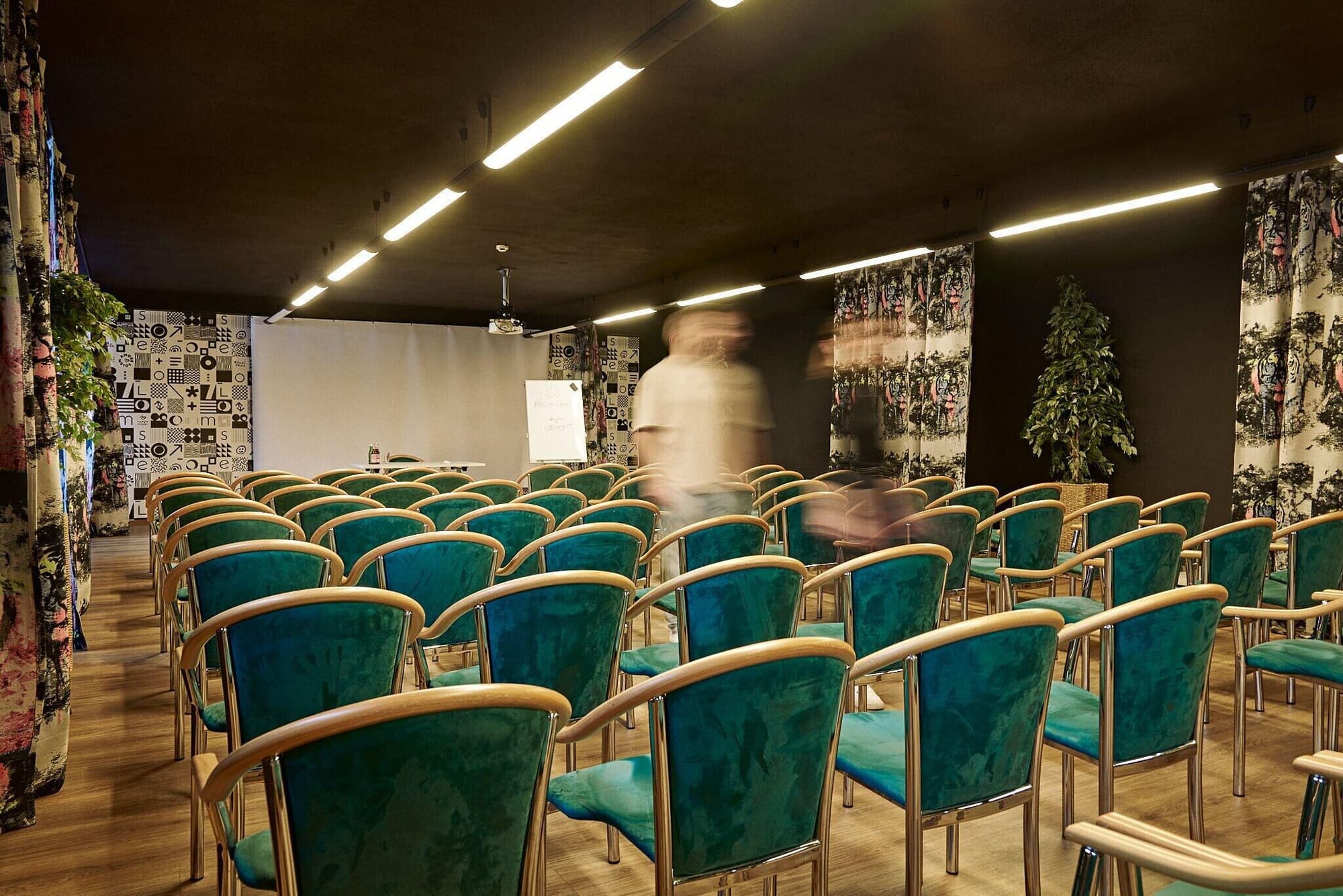 Hotel Toni, Conferences