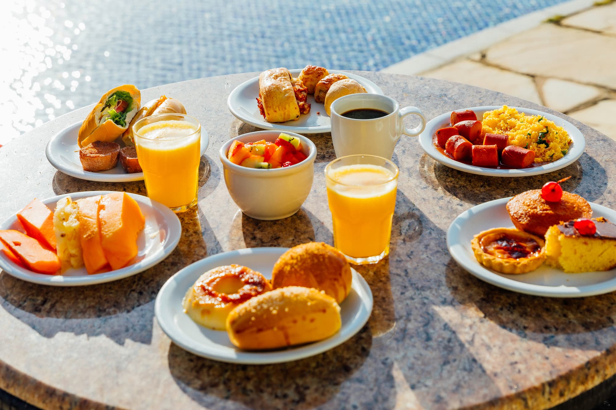 EL Aram Natal Mar, Restaurant