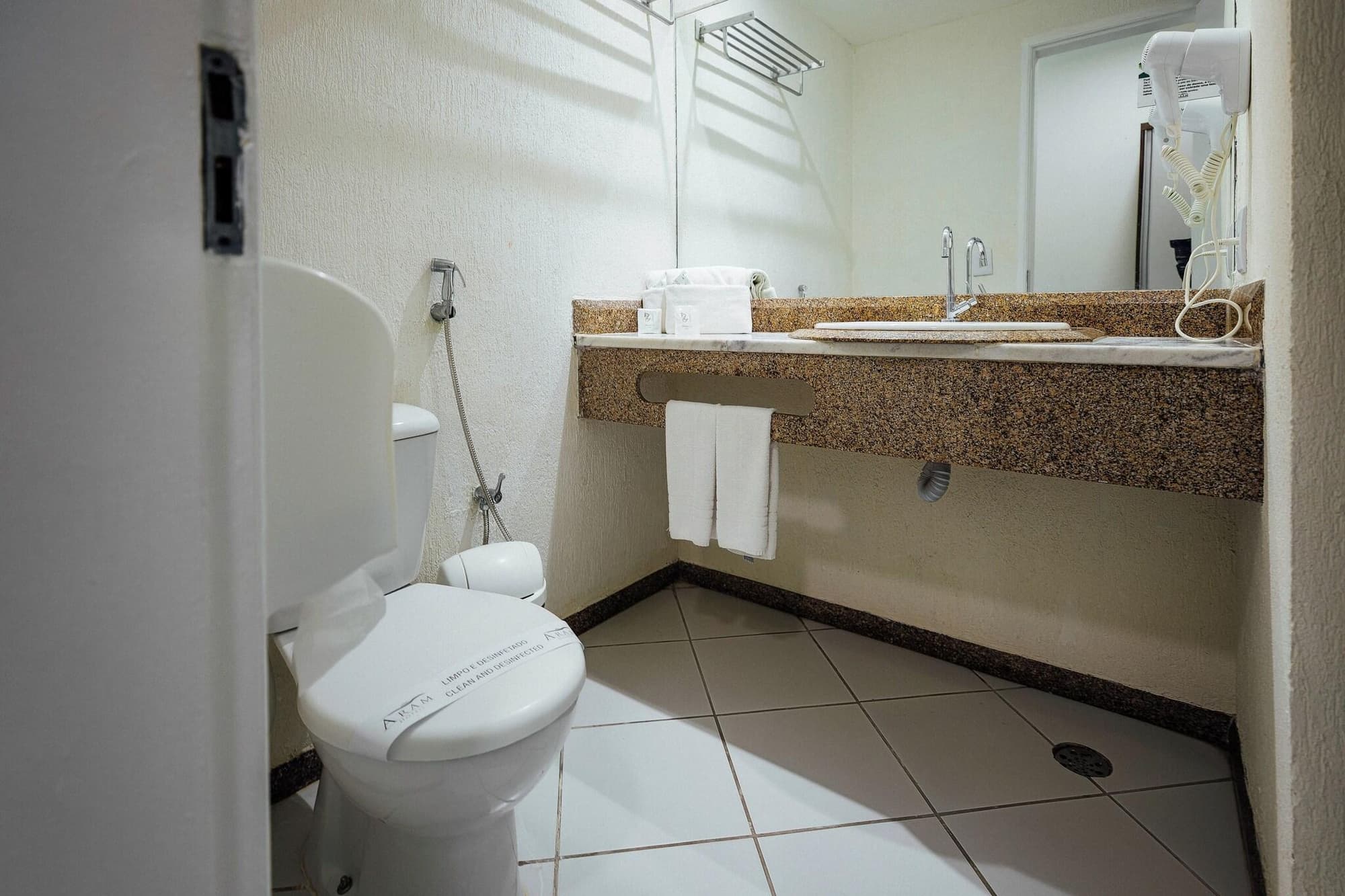 EL Aram Natal Mar, Room