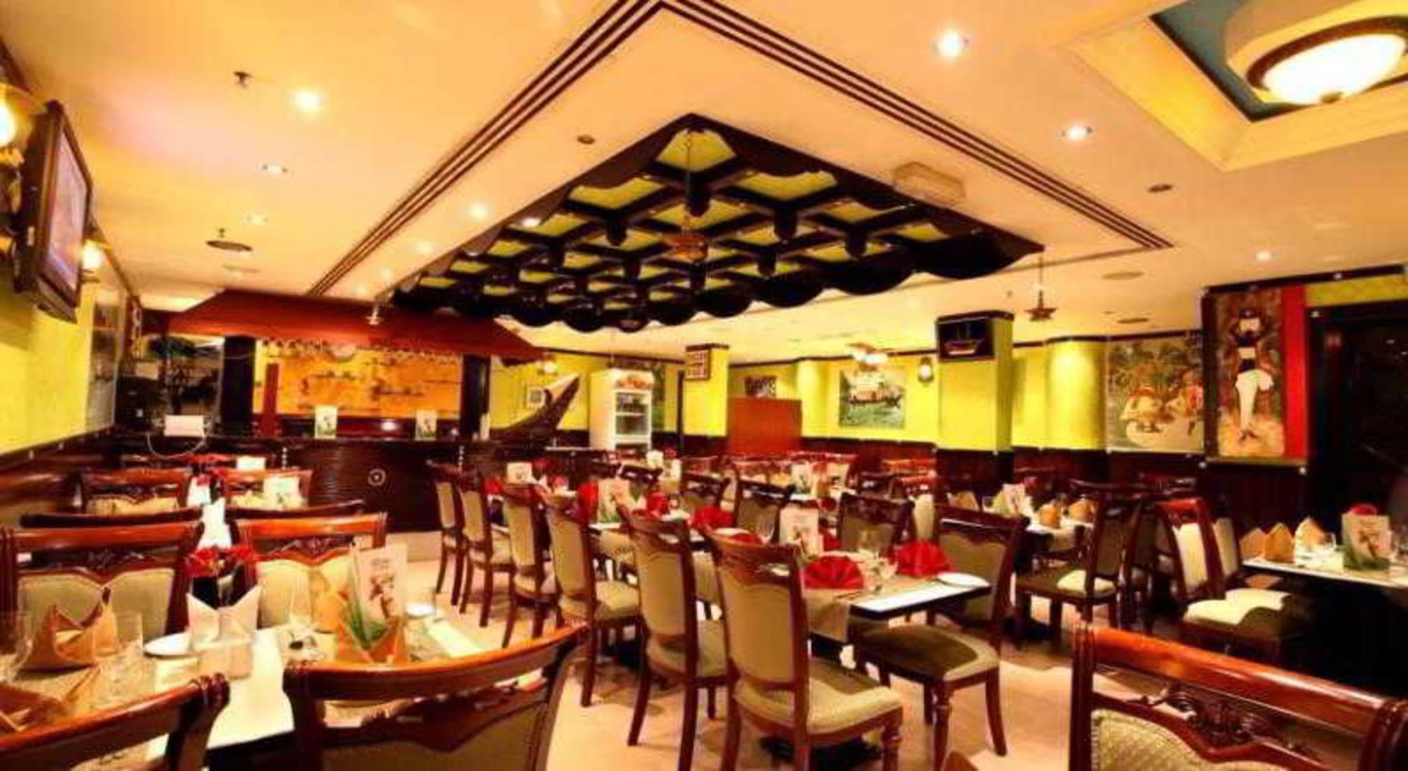 Dorus Hotel, Restaurant