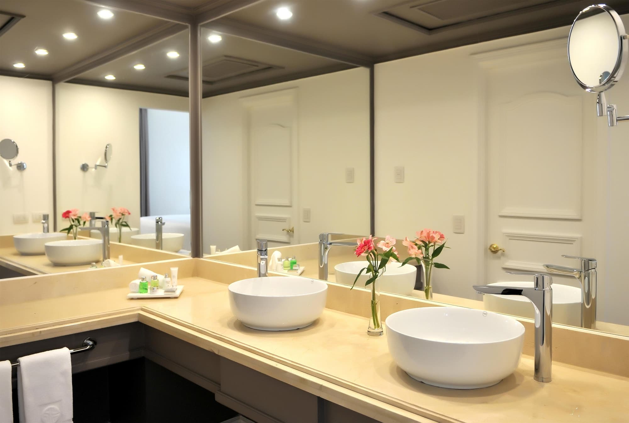 NH Collection Plaza Santiago, Room