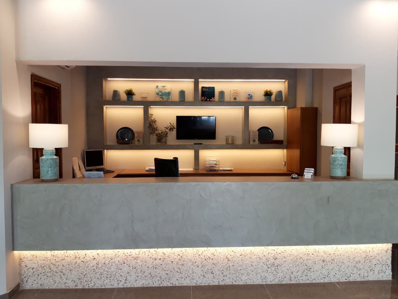 Asteris Village, Lobby