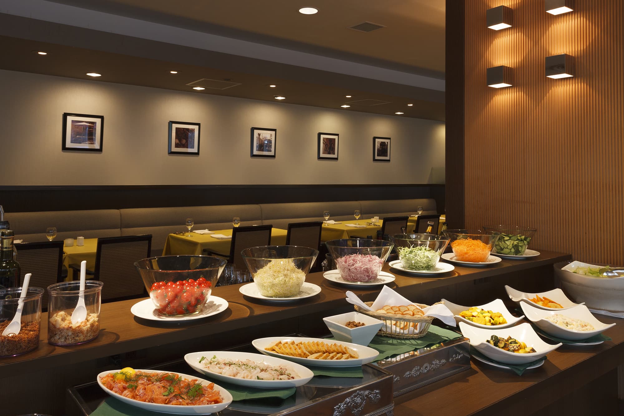 Tokyo Toranomon Tokyu REI Hotel, Restaurant