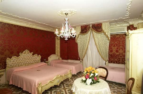 Grand Hotel La Sonrisa, General view