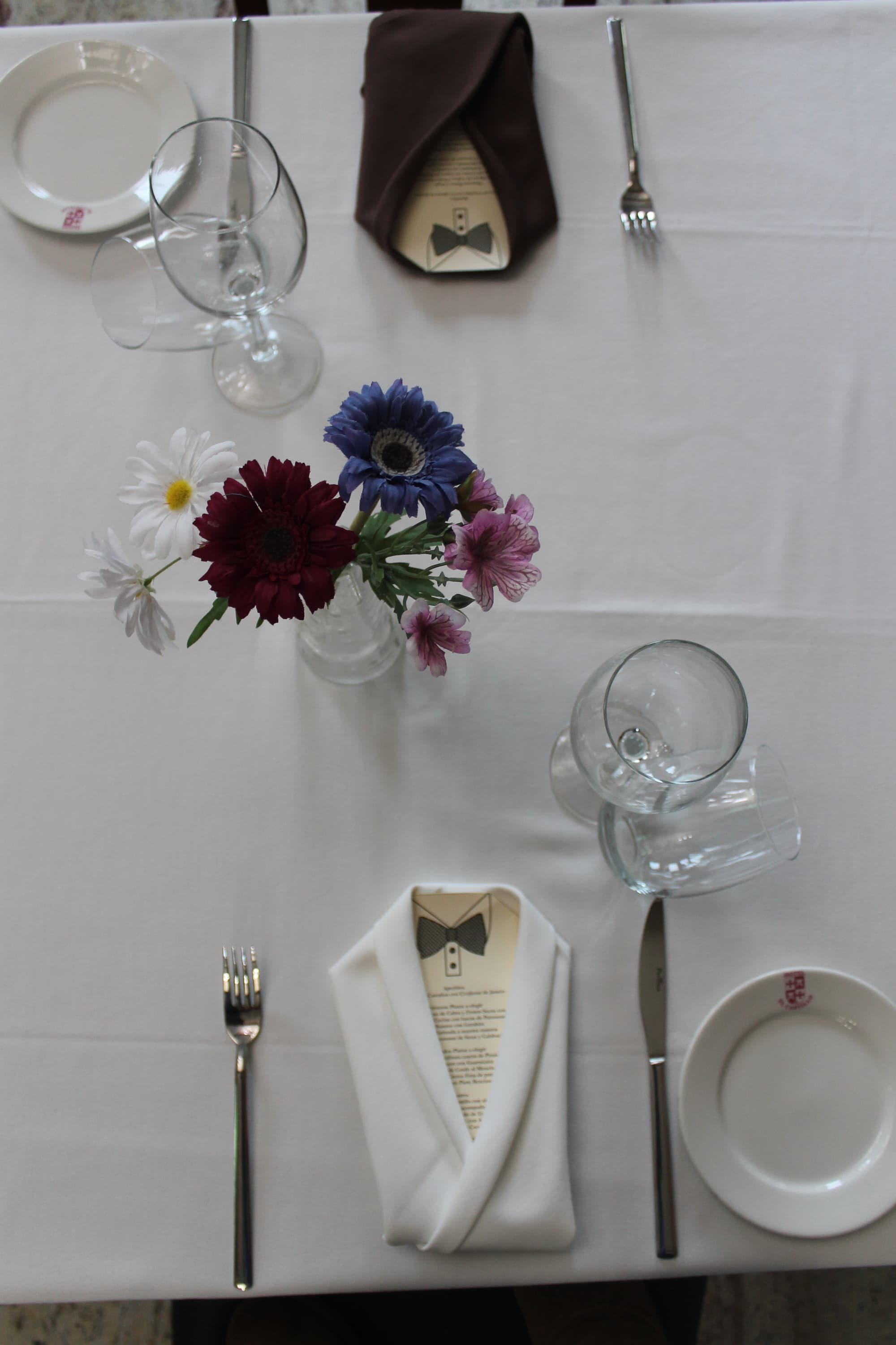 El Castillo, Restaurant